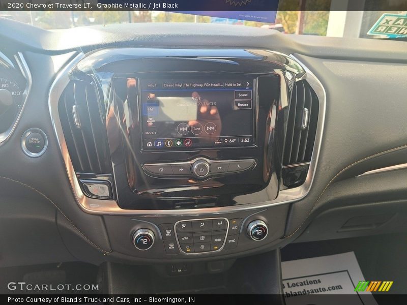 Graphite Metallic / Jet Black 2020 Chevrolet Traverse LT