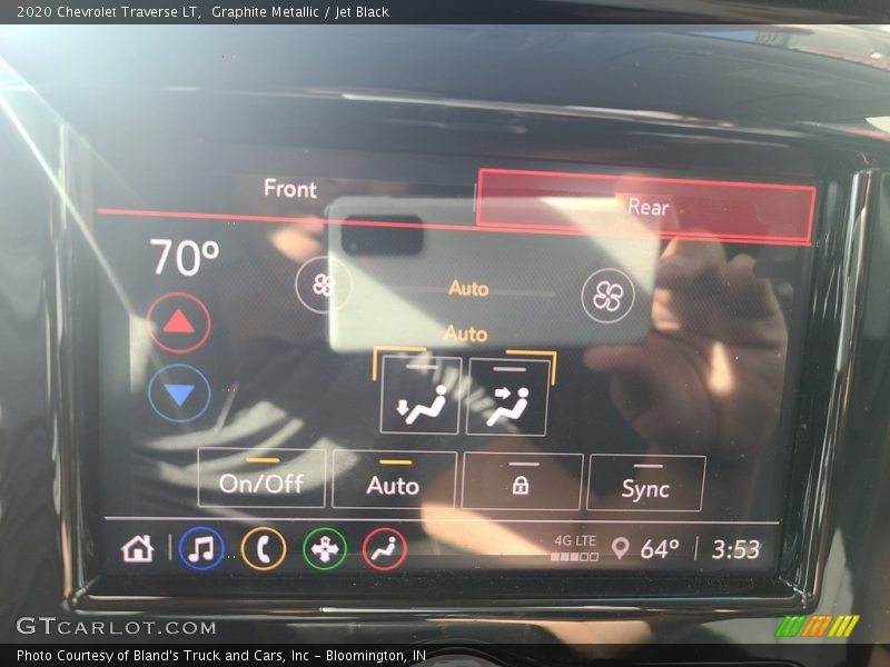 Graphite Metallic / Jet Black 2020 Chevrolet Traverse LT