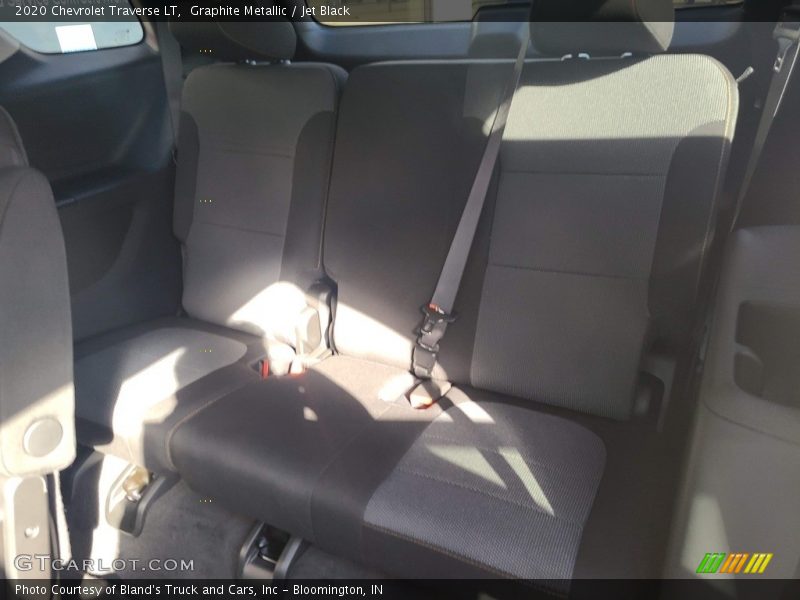 Graphite Metallic / Jet Black 2020 Chevrolet Traverse LT