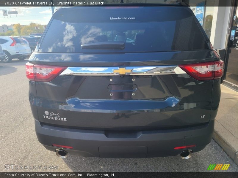 Graphite Metallic / Jet Black 2020 Chevrolet Traverse LT