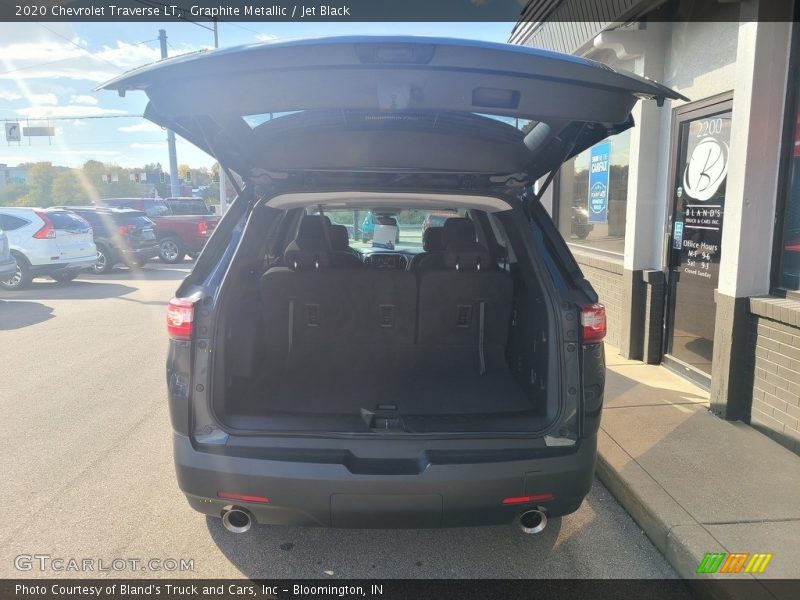 Graphite Metallic / Jet Black 2020 Chevrolet Traverse LT