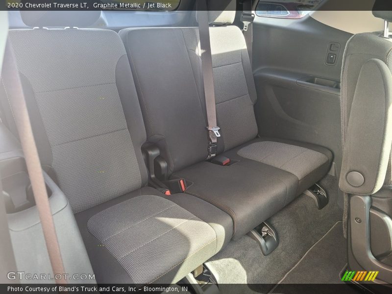 Graphite Metallic / Jet Black 2020 Chevrolet Traverse LT