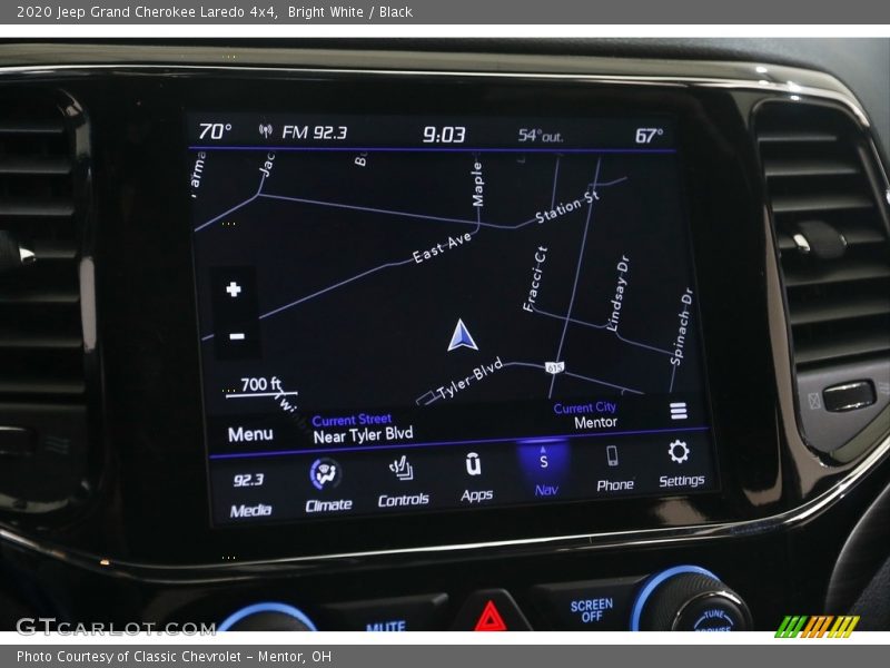 Bright White / Black 2020 Jeep Grand Cherokee Laredo 4x4