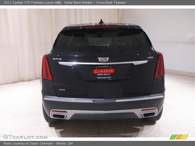 Stellar Black Metallic / Cirrus/Dark Titanium 2021 Cadillac XT5 Premium Luxury AWD