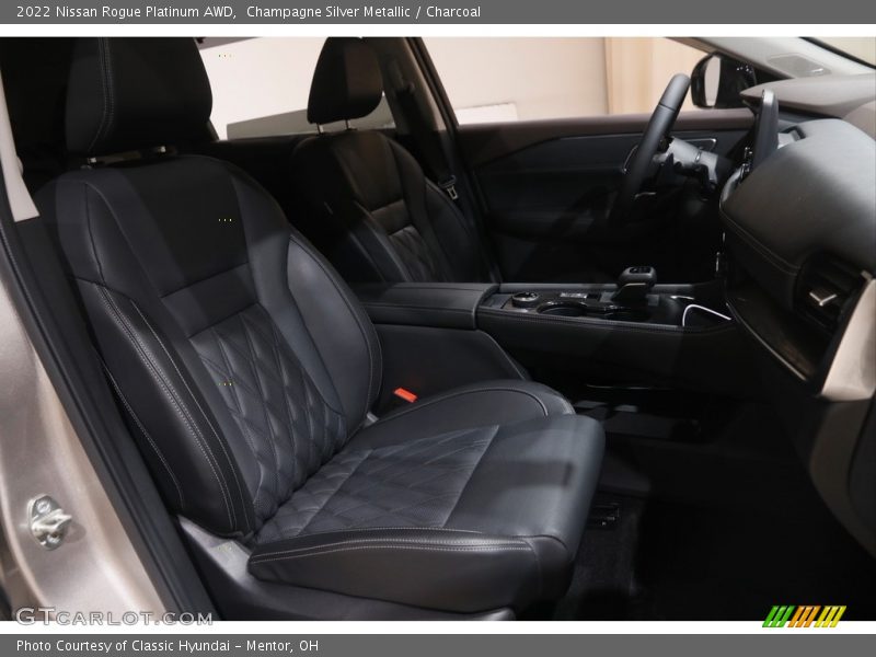 Front Seat of 2022 Rogue Platinum AWD