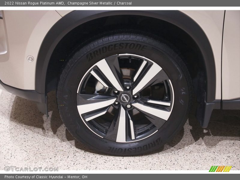  2022 Rogue Platinum AWD Wheel