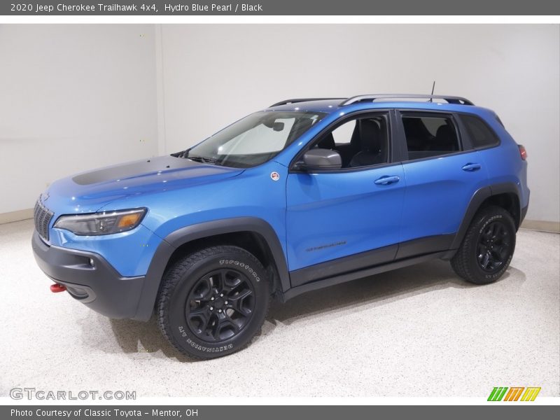 Hydro Blue Pearl / Black 2020 Jeep Cherokee Trailhawk 4x4