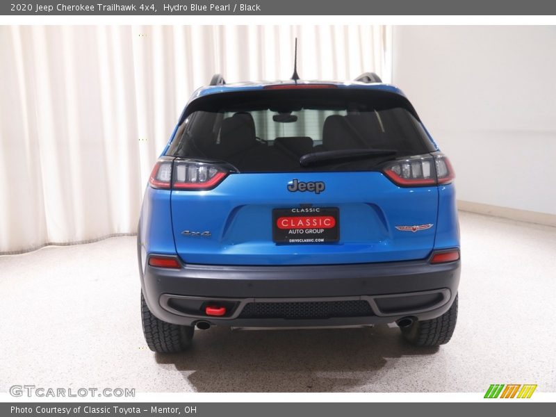 Hydro Blue Pearl / Black 2020 Jeep Cherokee Trailhawk 4x4