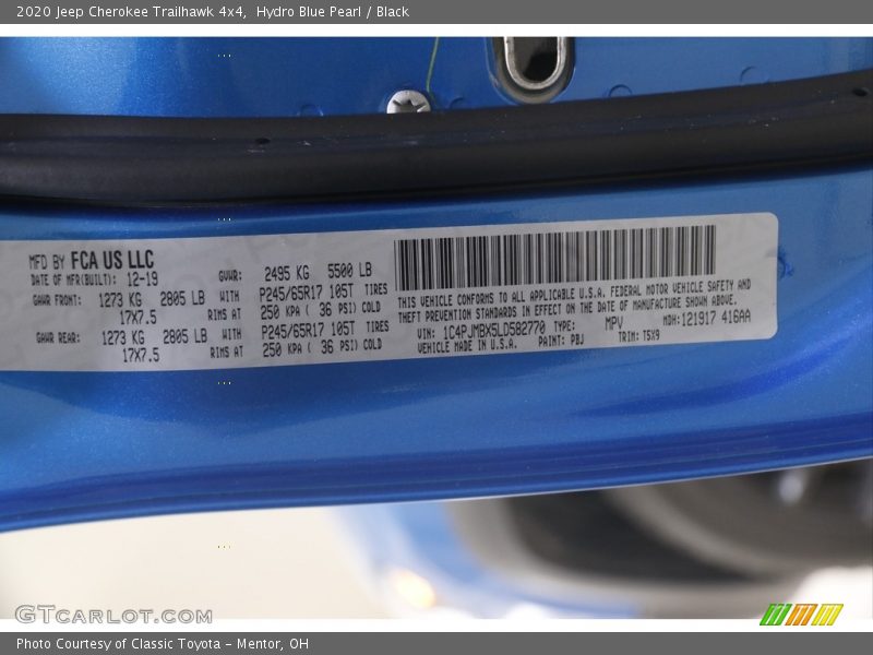 Hydro Blue Pearl / Black 2020 Jeep Cherokee Trailhawk 4x4
