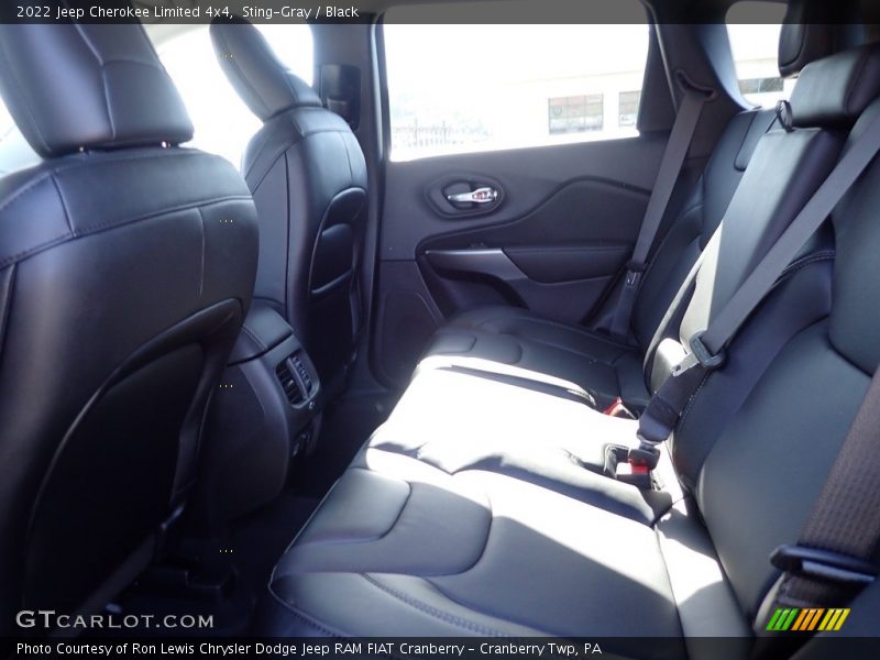 Sting-Gray / Black 2022 Jeep Cherokee Limited 4x4