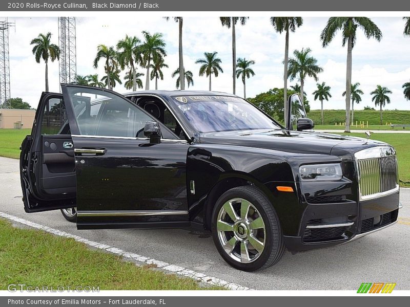 Black Diamond / Black 2020 Rolls-Royce Cullinan