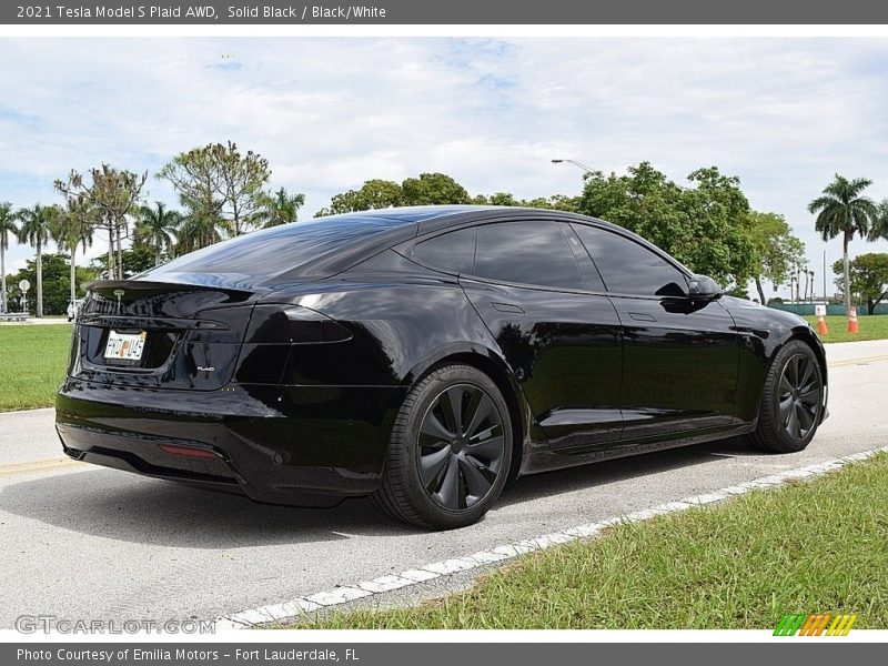 Solid Black / Black/White 2021 Tesla Model S Plaid AWD