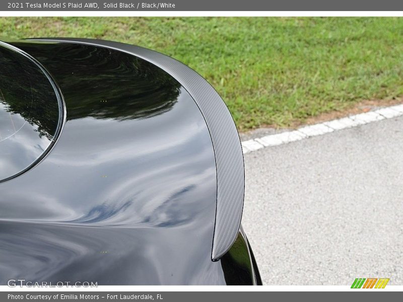 Solid Black / Black/White 2021 Tesla Model S Plaid AWD