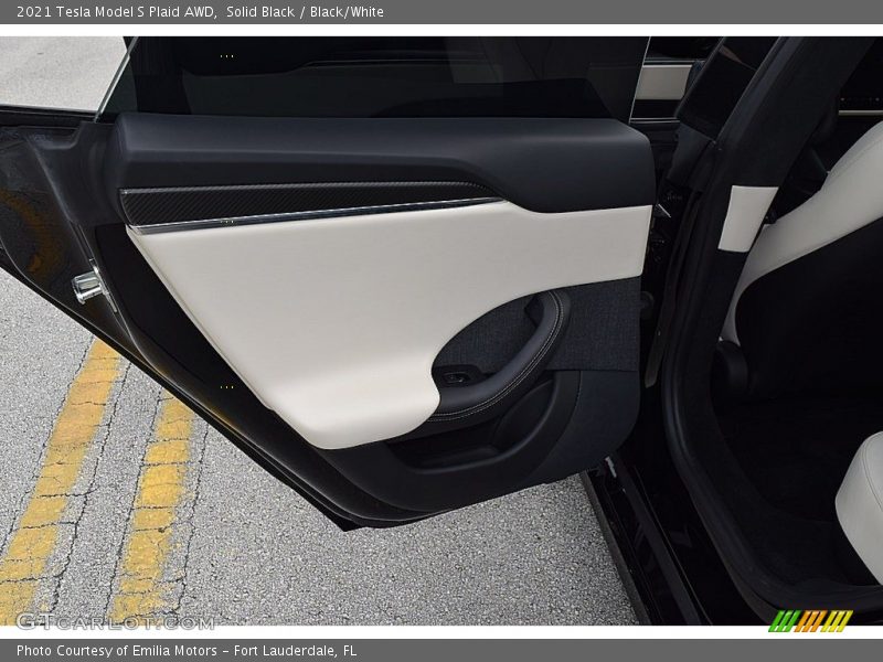 Door Panel of 2021 Model S Plaid AWD