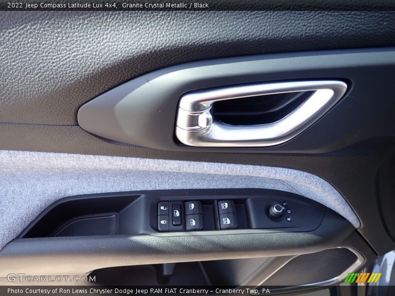 Granite Crystal Metallic / Black 2022 Jeep Compass Latitude Lux 4x4