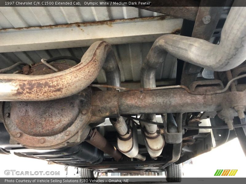 Undercarriage of 1997 C/K C1500 Extended Cab