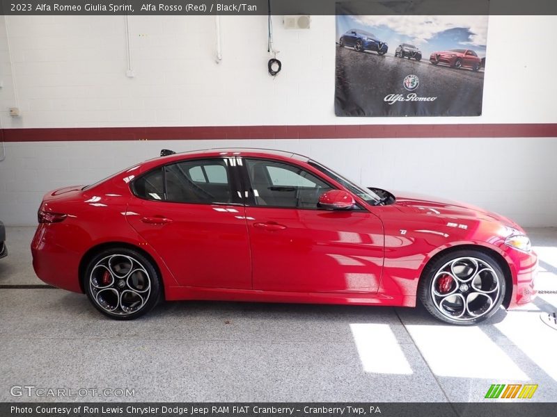  2023 Giulia Sprint Alfa Rosso (Red)