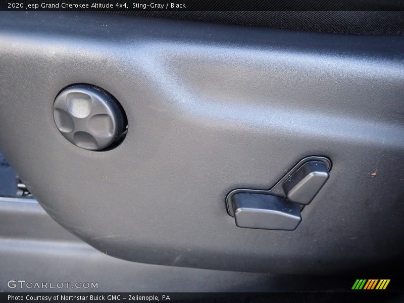 Sting-Gray / Black 2020 Jeep Grand Cherokee Altitude 4x4