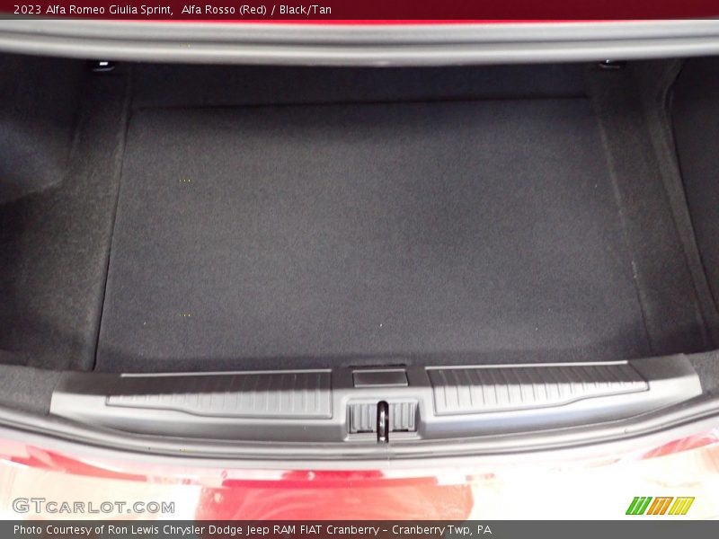 Alfa Rosso (Red) / Black/Tan 2023 Alfa Romeo Giulia Sprint