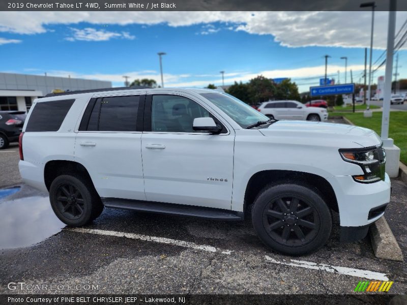 Summit White / Jet Black 2019 Chevrolet Tahoe LT 4WD
