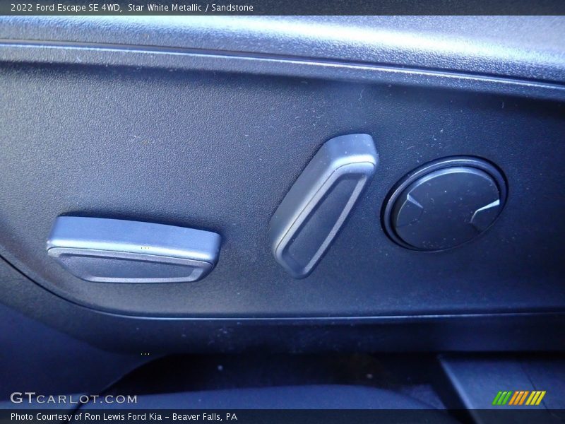Star White Metallic / Sandstone 2022 Ford Escape SE 4WD