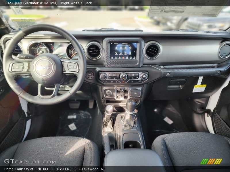 Bright White / Black 2023 Jeep Gladiator Willys 4x4