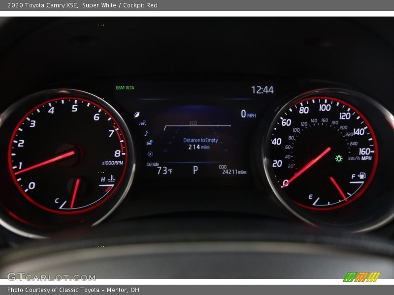 Super White / Cockpit Red 2020 Toyota Camry XSE