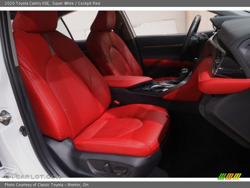Super White / Cockpit Red 2020 Toyota Camry XSE