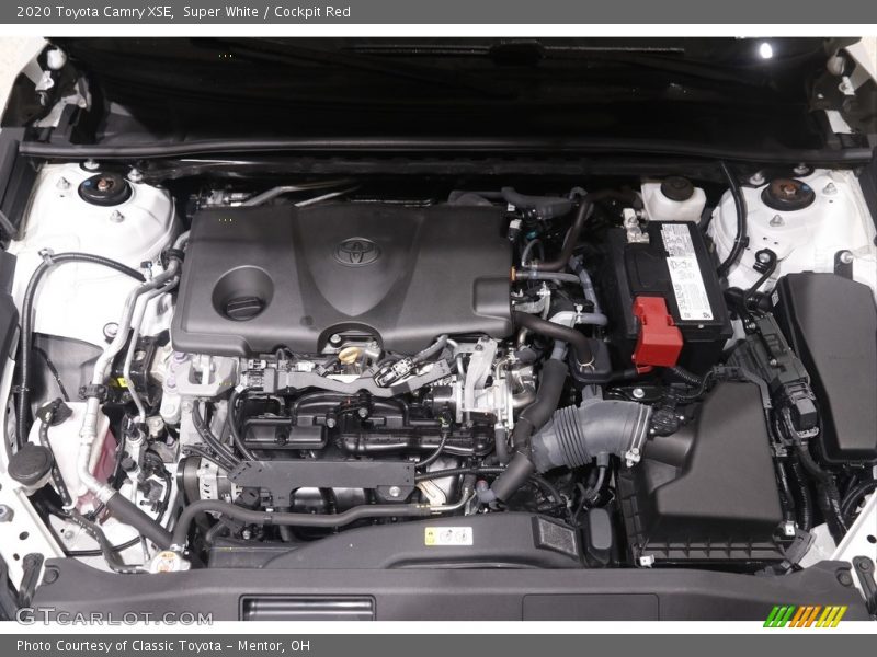 Super White / Cockpit Red 2020 Toyota Camry XSE