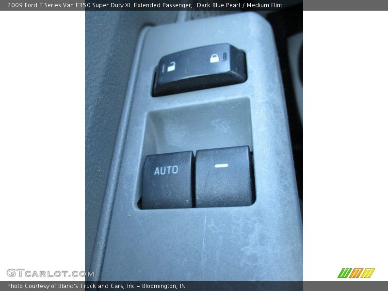 Dark Blue Pearl / Medium Flint 2009 Ford E Series Van E350 Super Duty XL Extended Passenger