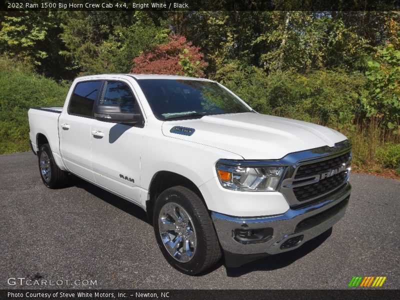 Bright White / Black 2022 Ram 1500 Big Horn Crew Cab 4x4