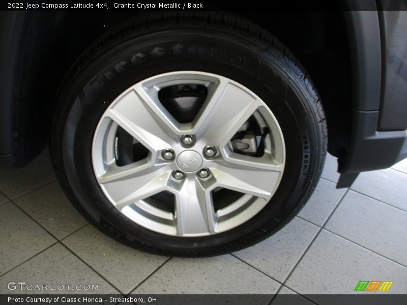 Granite Crystal Metallic / Black 2022 Jeep Compass Latitude 4x4