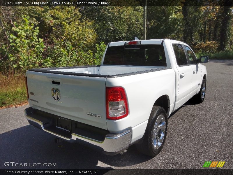 Bright White / Black 2022 Ram 1500 Big Horn Crew Cab 4x4