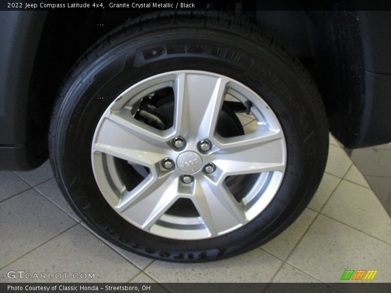 Granite Crystal Metallic / Black 2022 Jeep Compass Latitude 4x4