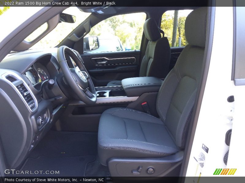 Bright White / Black 2022 Ram 1500 Big Horn Crew Cab 4x4