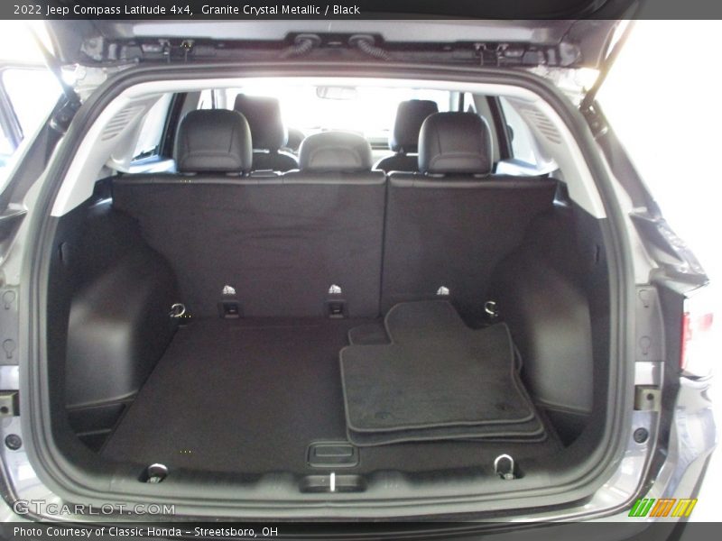 Granite Crystal Metallic / Black 2022 Jeep Compass Latitude 4x4