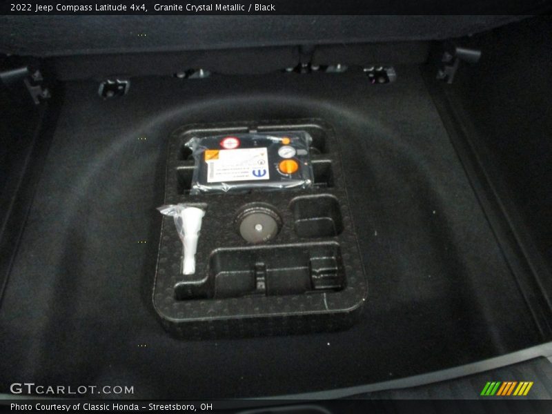 Granite Crystal Metallic / Black 2022 Jeep Compass Latitude 4x4