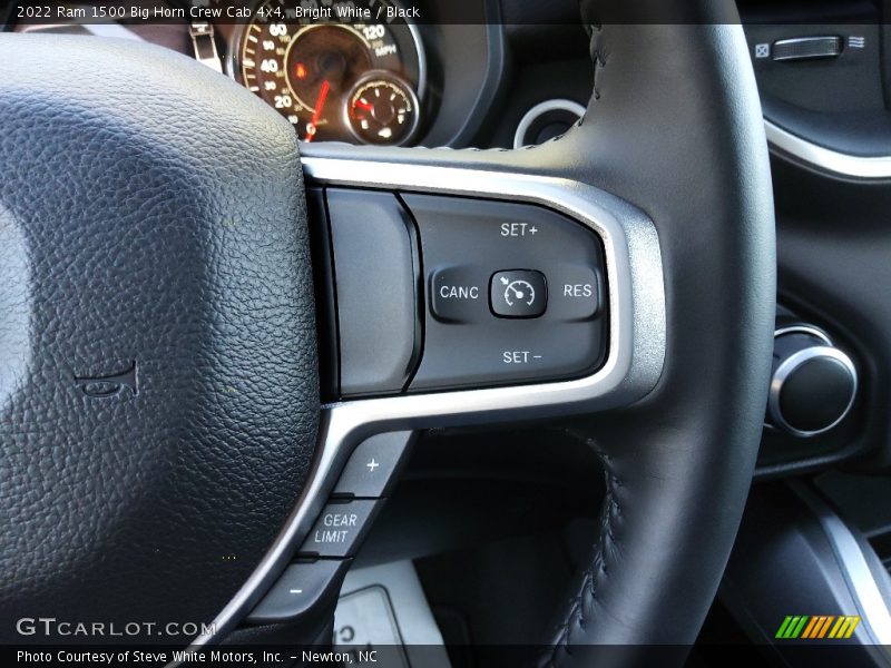 Bright White / Black 2022 Ram 1500 Big Horn Crew Cab 4x4