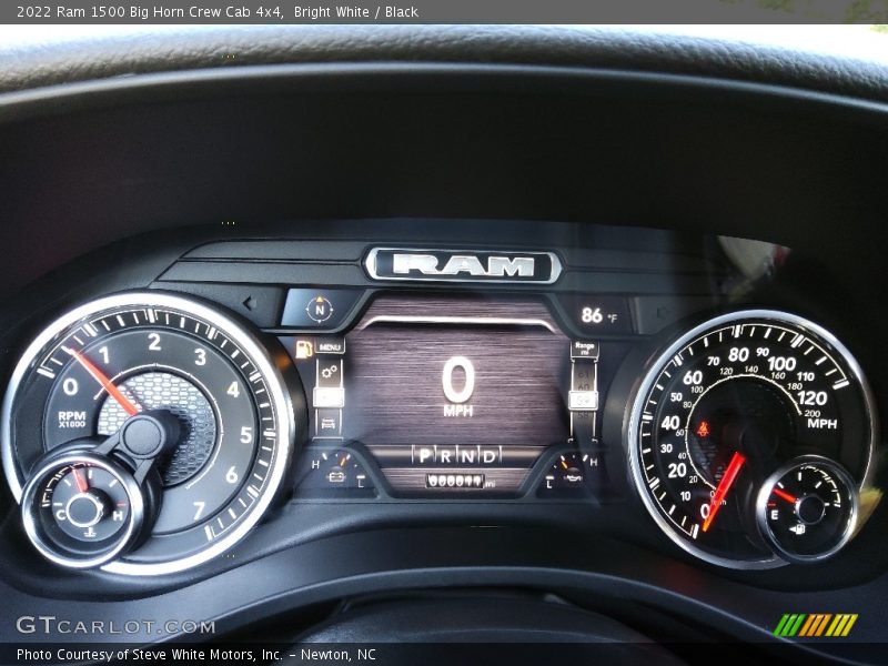 Bright White / Black 2022 Ram 1500 Big Horn Crew Cab 4x4