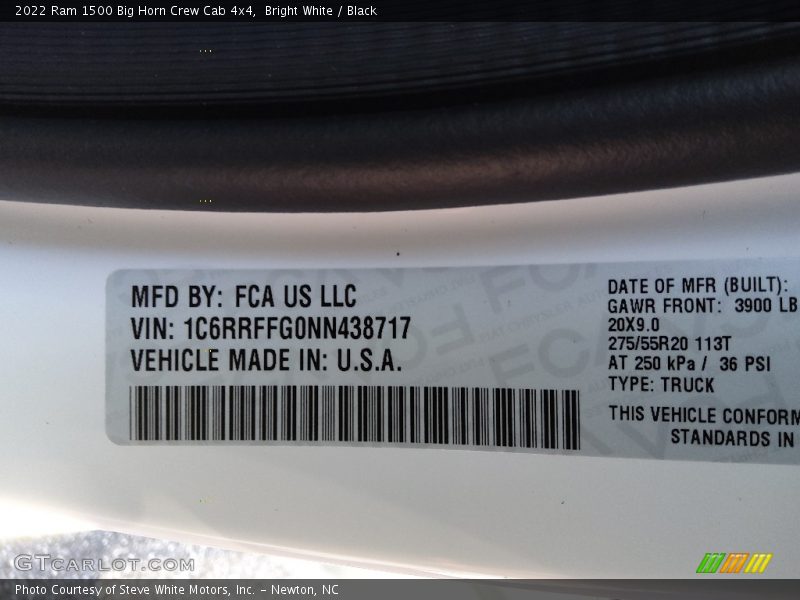 Bright White / Black 2022 Ram 1500 Big Horn Crew Cab 4x4