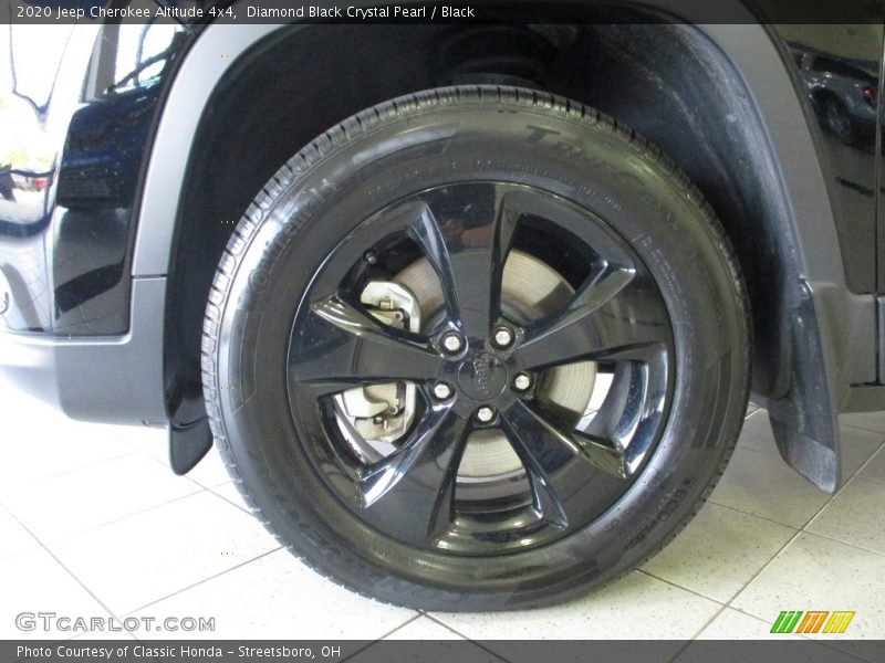 Diamond Black Crystal Pearl / Black 2020 Jeep Cherokee Altitude 4x4