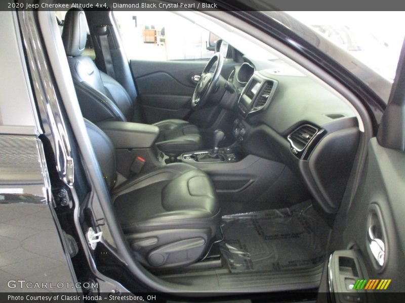 Diamond Black Crystal Pearl / Black 2020 Jeep Cherokee Altitude 4x4