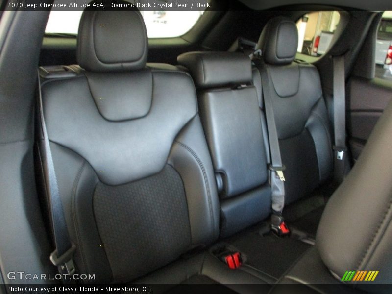 Diamond Black Crystal Pearl / Black 2020 Jeep Cherokee Altitude 4x4