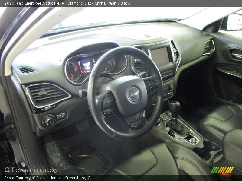 Diamond Black Crystal Pearl / Black 2020 Jeep Cherokee Altitude 4x4