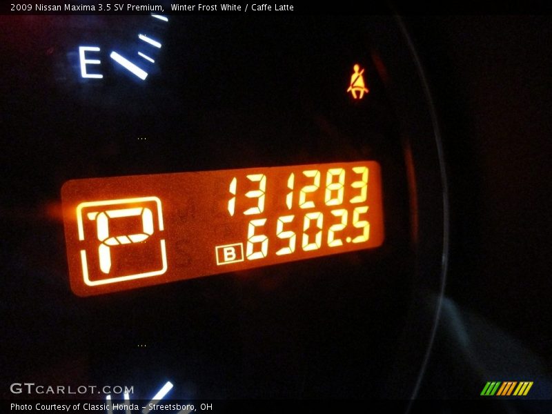 Winter Frost White / Caffe Latte 2009 Nissan Maxima 3.5 SV Premium