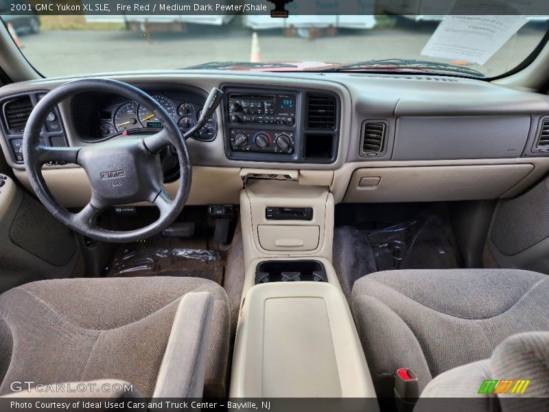 Dashboard of 2001 Yukon XL SLE