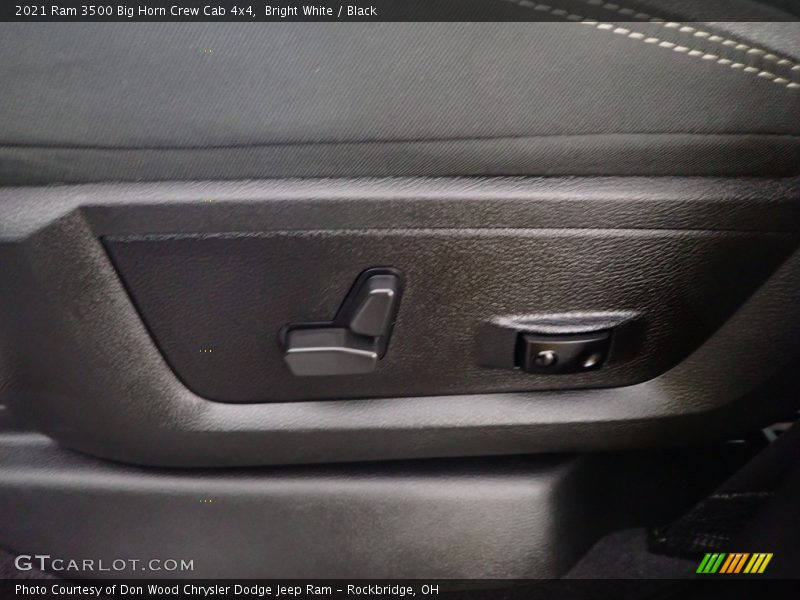 Bright White / Black 2021 Ram 3500 Big Horn Crew Cab 4x4