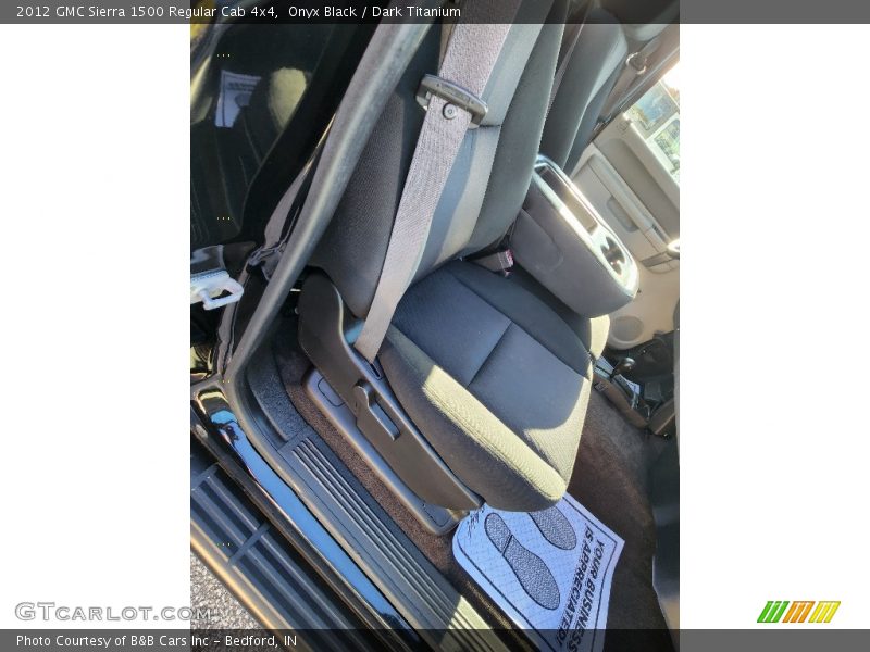 Onyx Black / Dark Titanium 2012 GMC Sierra 1500 Regular Cab 4x4