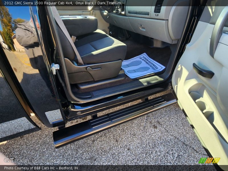 Onyx Black / Dark Titanium 2012 GMC Sierra 1500 Regular Cab 4x4