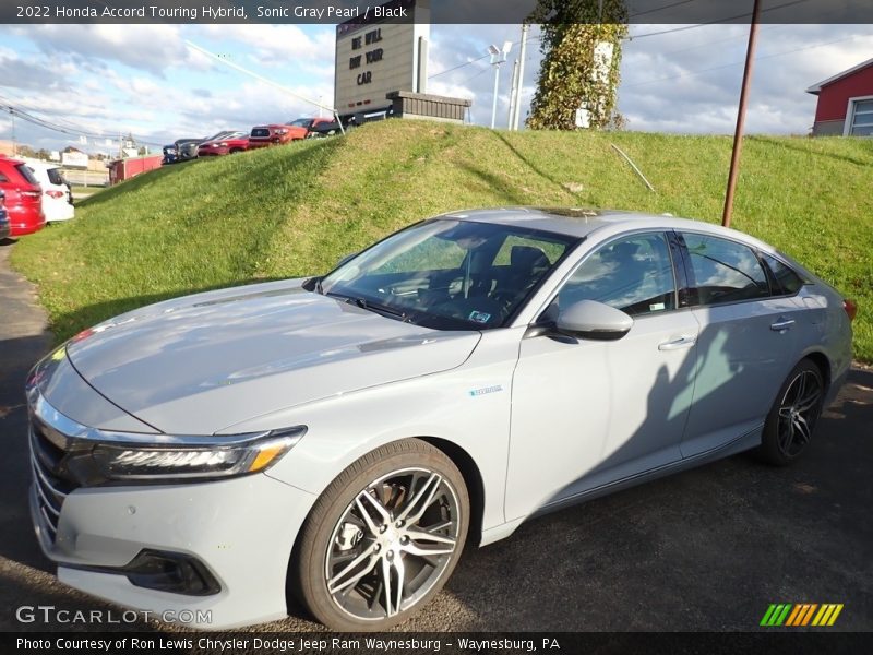Sonic Gray Pearl / Black 2022 Honda Accord Touring Hybrid